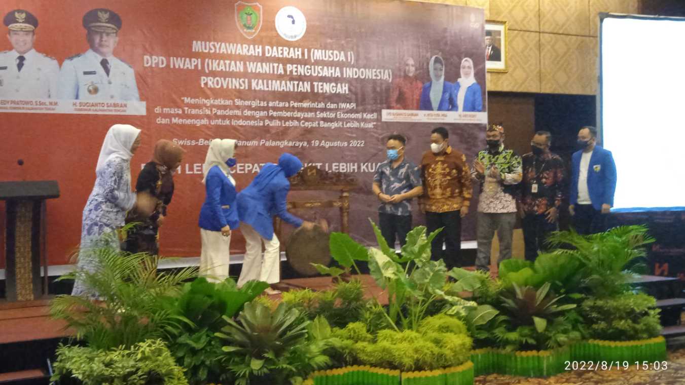 Gubernur Sugianto Sabran Buka Musda I IWAPI Kalteng