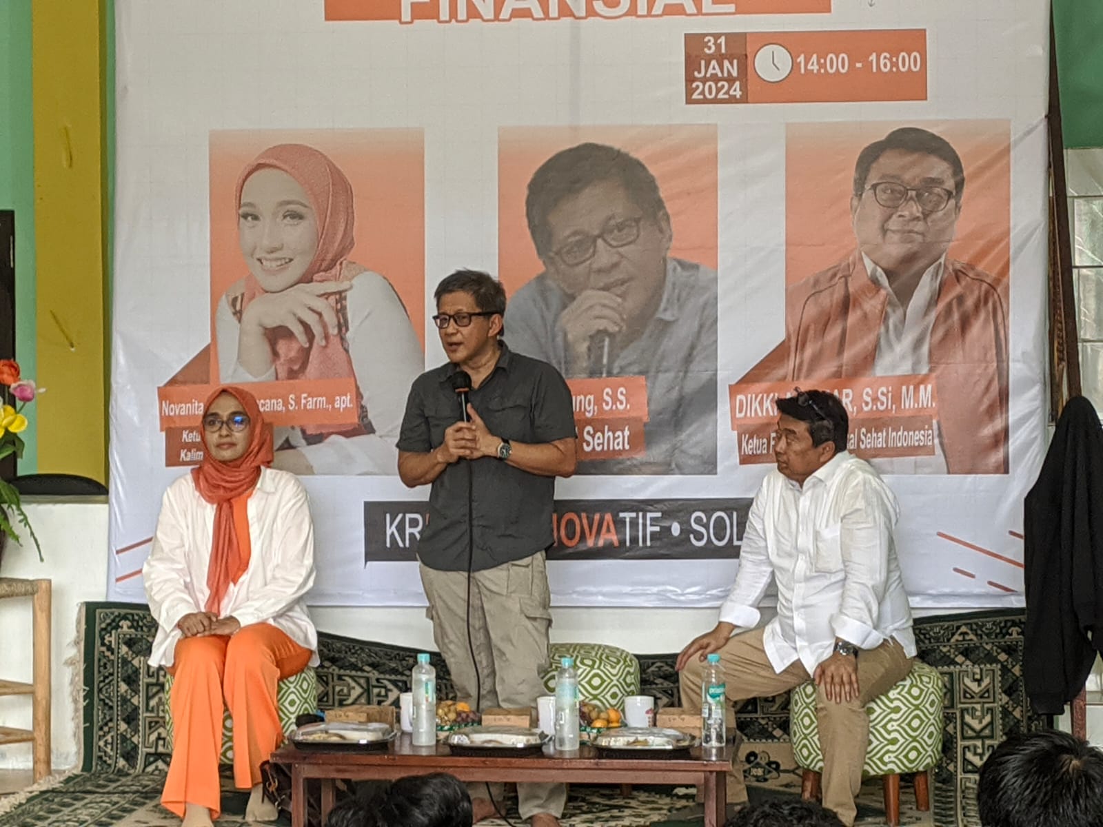 Rocky Gerung Talk Show Akal Sehat di Kalteng, Ini Yang Disampaikan