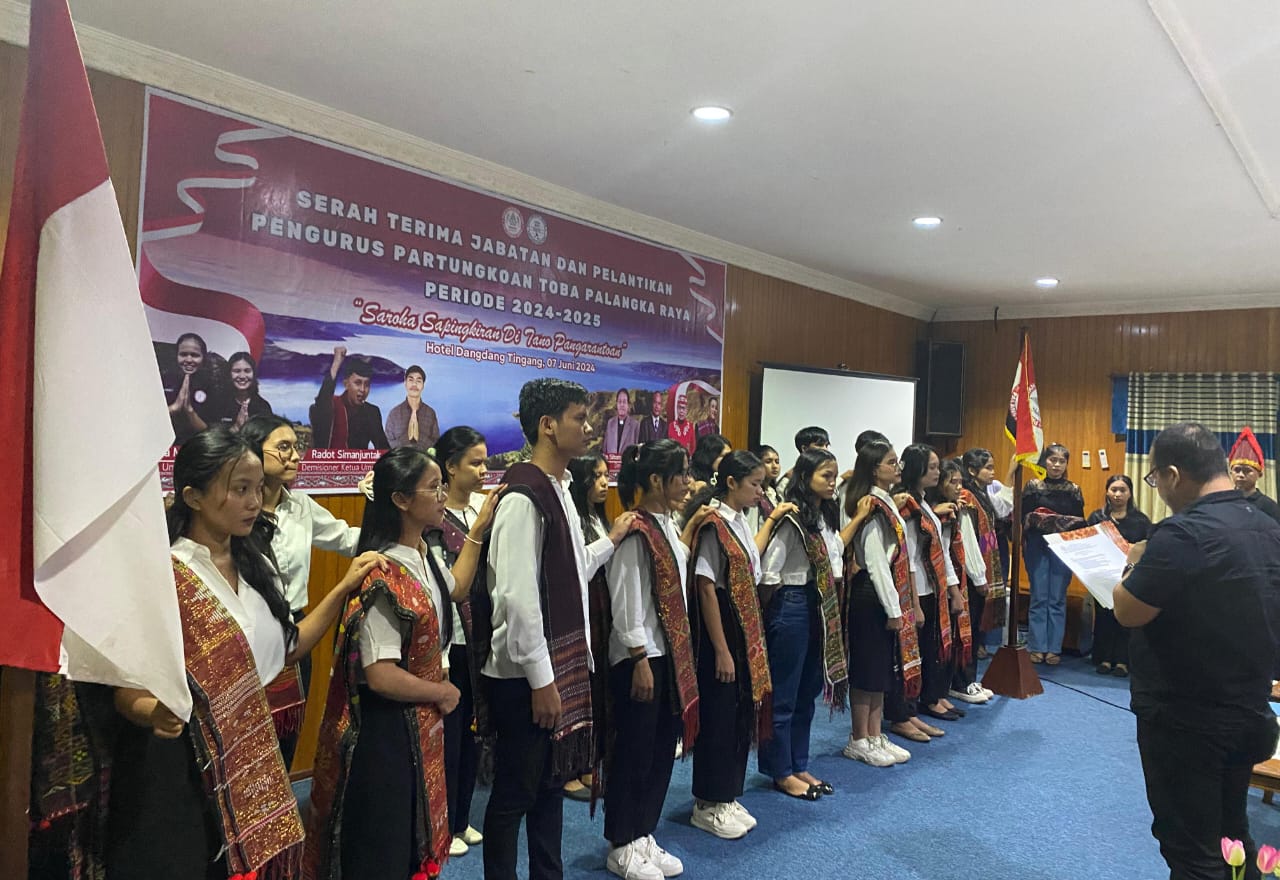 Partungkoan Toba Palangka Raya Melakukan Sertijab dan Pelantikan Pengurus Periode 2024-2025