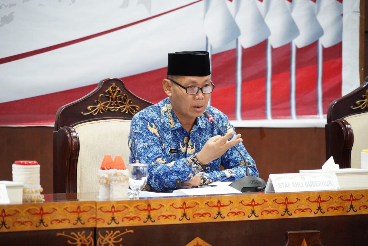 Staf Ahli Gubernur Kalimantan Tengah, Yuas Elko, menghadiri Entry Meeting Pemeriksaan Interim LKPD 2024 yang digelar oleh BPK RI Perwakilan Kalteng di Aula Eka Hapakat, Kantor Gubernur Kalteng, Senin (17/2/2025).