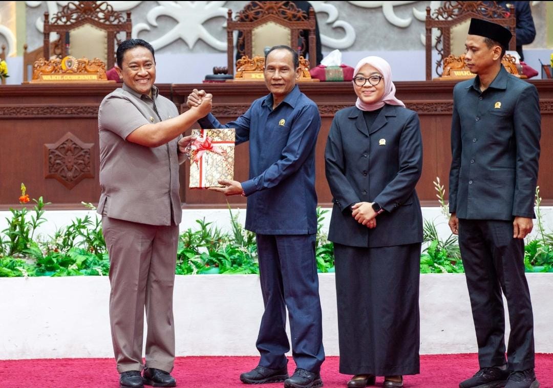 Wagub Kalteng Hadiri Rapat Paripurna Bahas Raperda Pertambangan