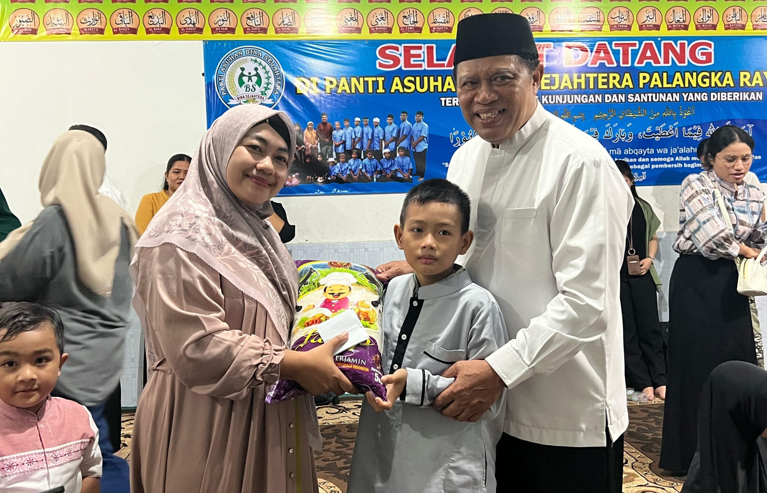 AKBID Betang Asi Raya dan Poltekkes BCM Gelar Buka Puasa Bersama di Panti Asuhan