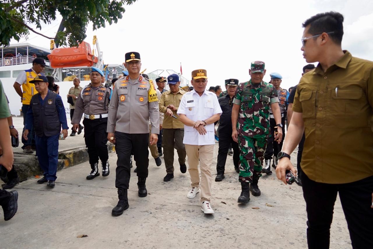 Gubernur Kalteng Tinjau Harga Bapok dan Arus Mudik di Sampit Jelang Lebaran