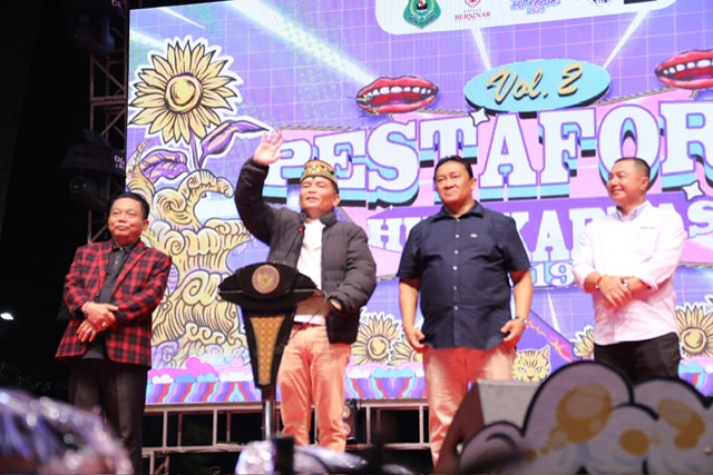 Gubernur Ajak Warga Dukung Pembangunan Lewat PESTAFORIA Kapuas