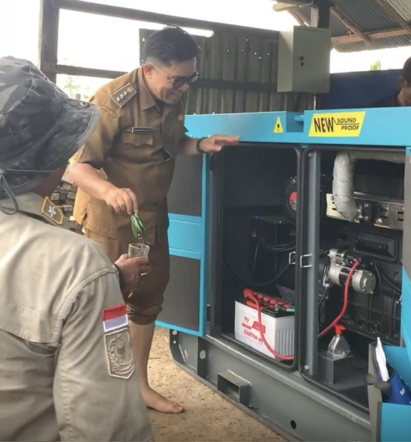 Warga Lupak Dalam Nikmati Listrik Berkat Komitmen Gubernur Kalteng