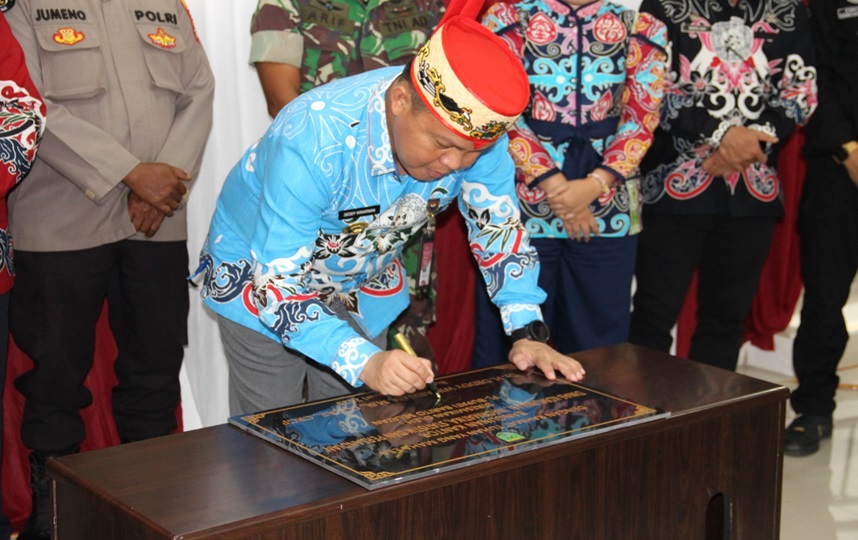 Pj Bupati Barsel Resmikan Gedung Baru Diskominfo