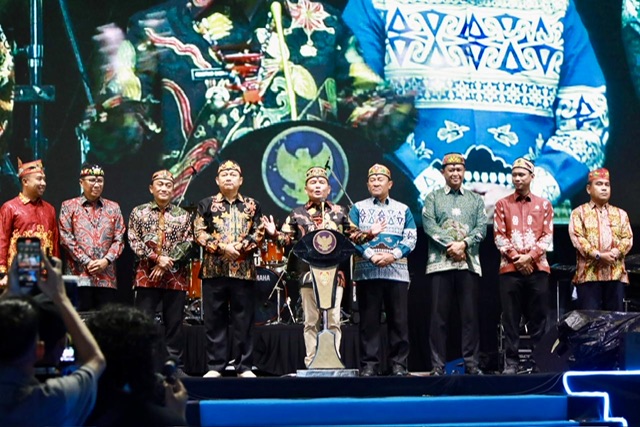 Gubernur Agustiar Resmi Tutup FBIM dan Kalteng Expo 2025