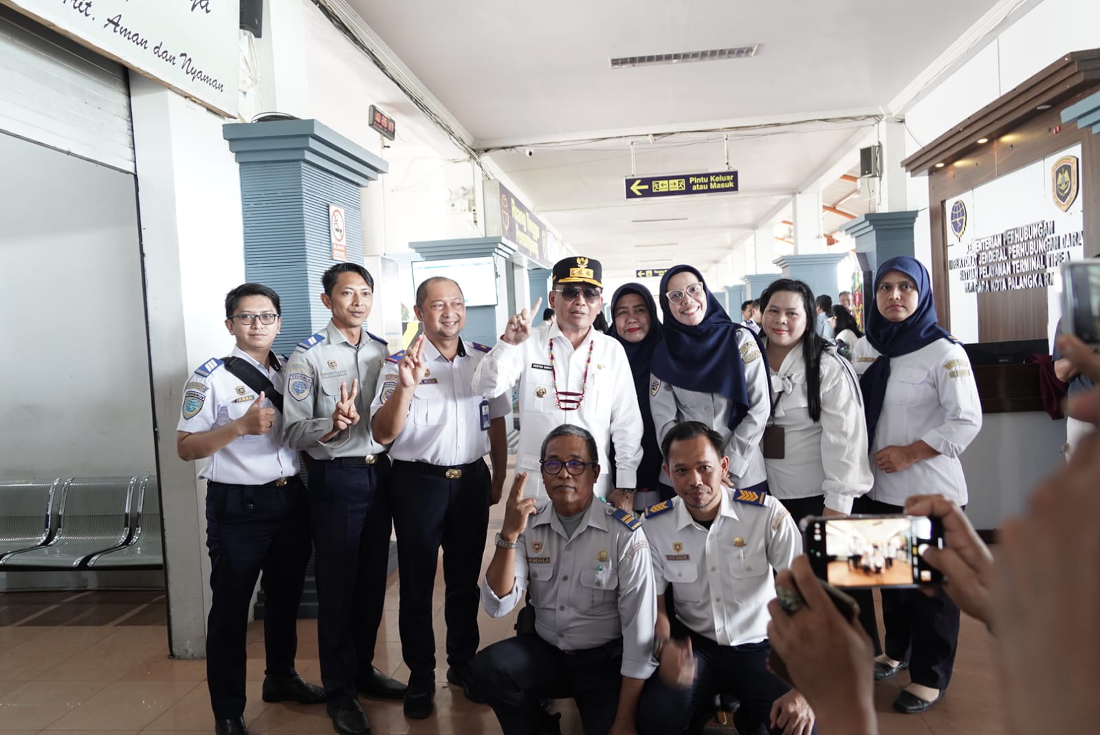 Gubernur Kalteng Tinjau Terminal W.A Gara, Soroti Truk Overload