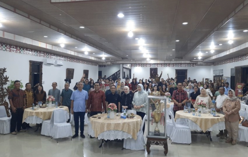 Wali Kota Fairid Naparin Bubarkan Kontingen FBIM Usai Raih Juara Umum