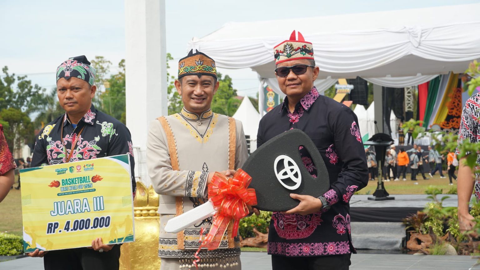 Pemko Serahkan Kendaraan Operasional untuk Densus 88