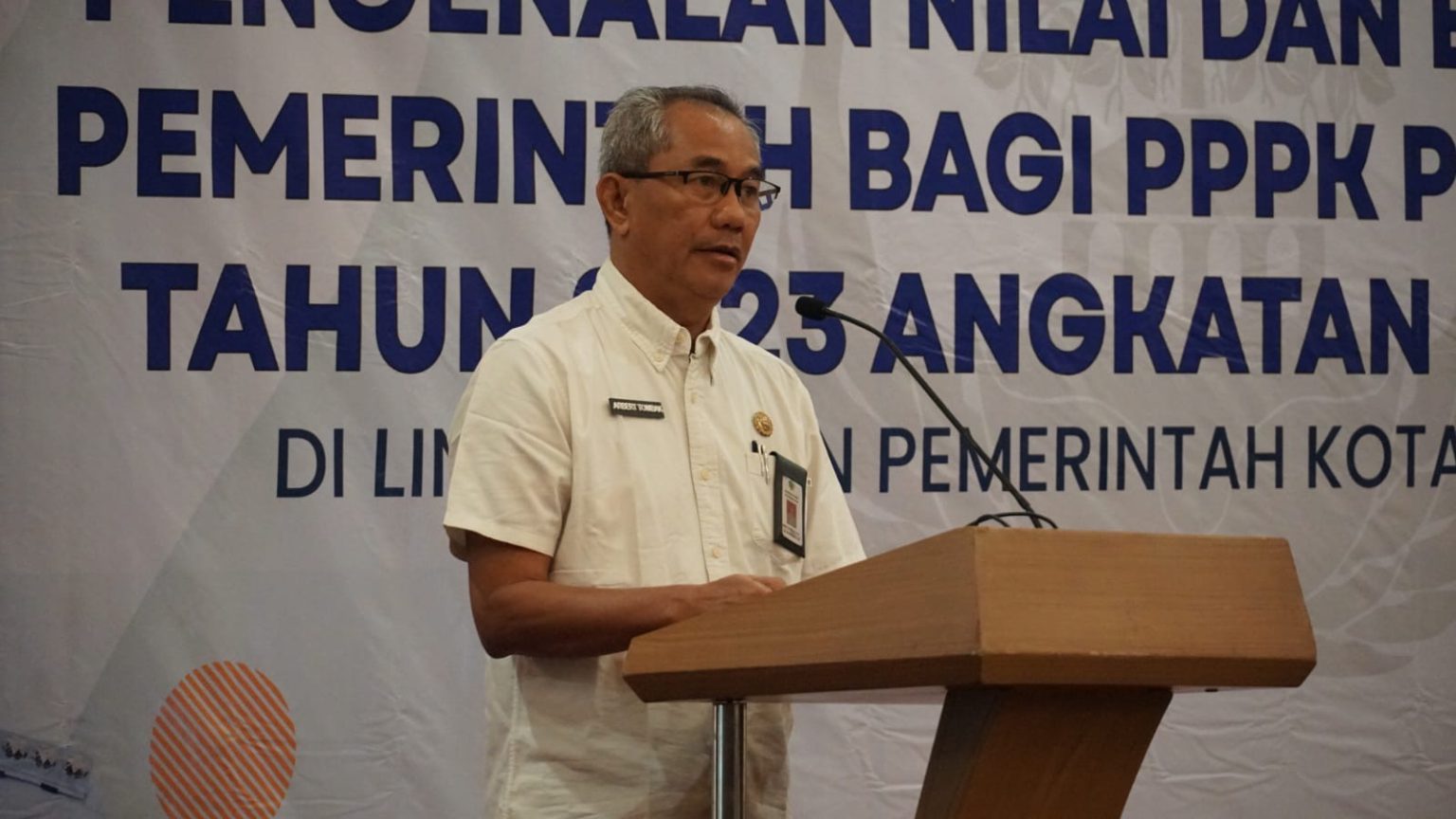 Arbert Tombak Tekankan Pentingnya Pengamalan Nilai Dasar ASN