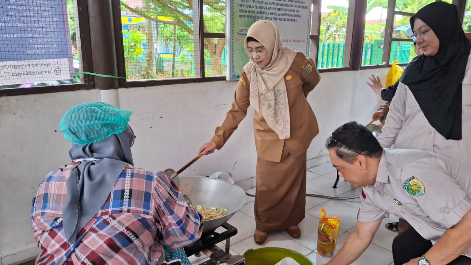 Pemko Palangka Raya Dorong Wirausaha Baru Lewat Pelatihan Olahan Ikan