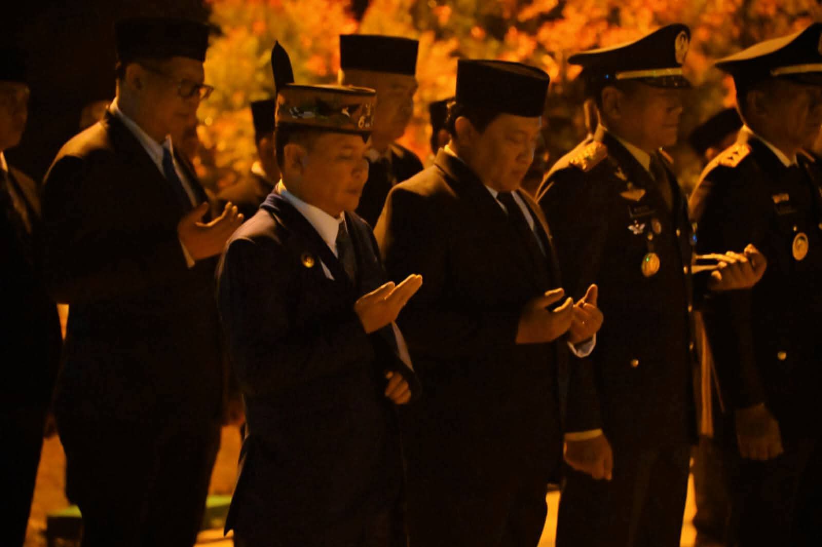 Ikuti Renungan Suci, Gubernur Kalteng Tegaskan Nilai Pengabdian Pahlawan