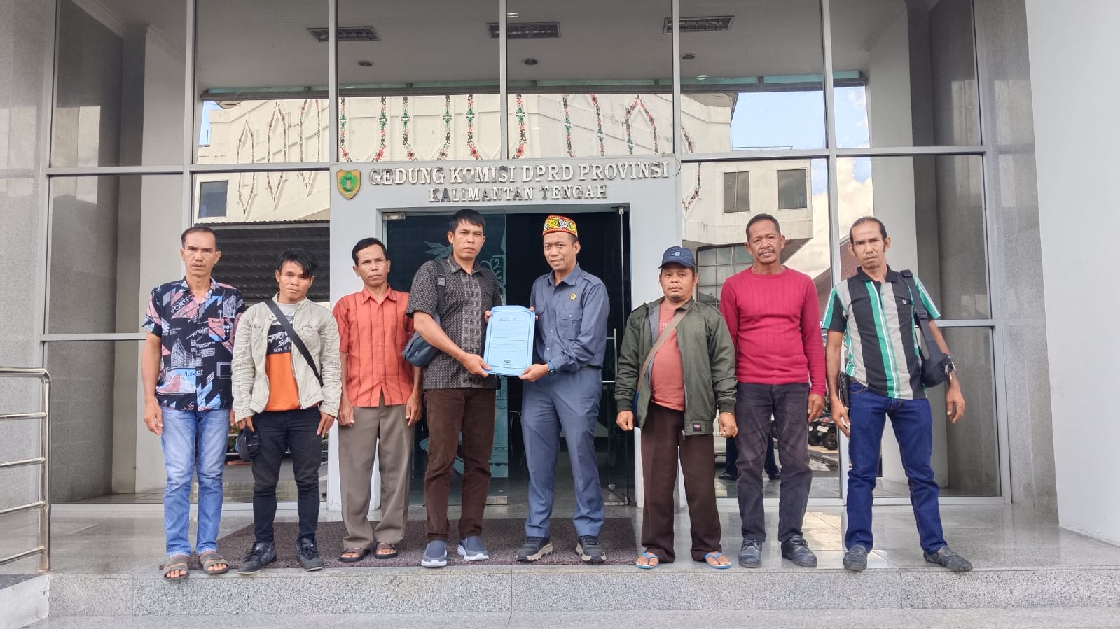 Warga Petak Bahandang Adukan Dugaan Penyerobotan Lahan PT ATA ke DPRD Kalteng