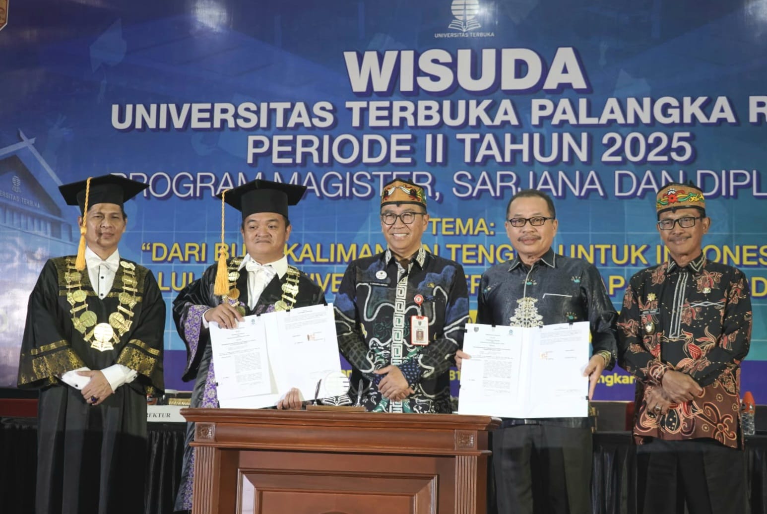 Pemprov Tekankan SDM Unggul di Wisuda UT Palangka Raya