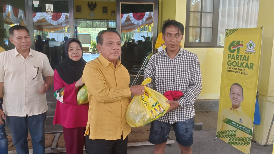 Golkar Kalteng Tebar Kepedulian Lewat Tebus Murah dan Bakti Sosial