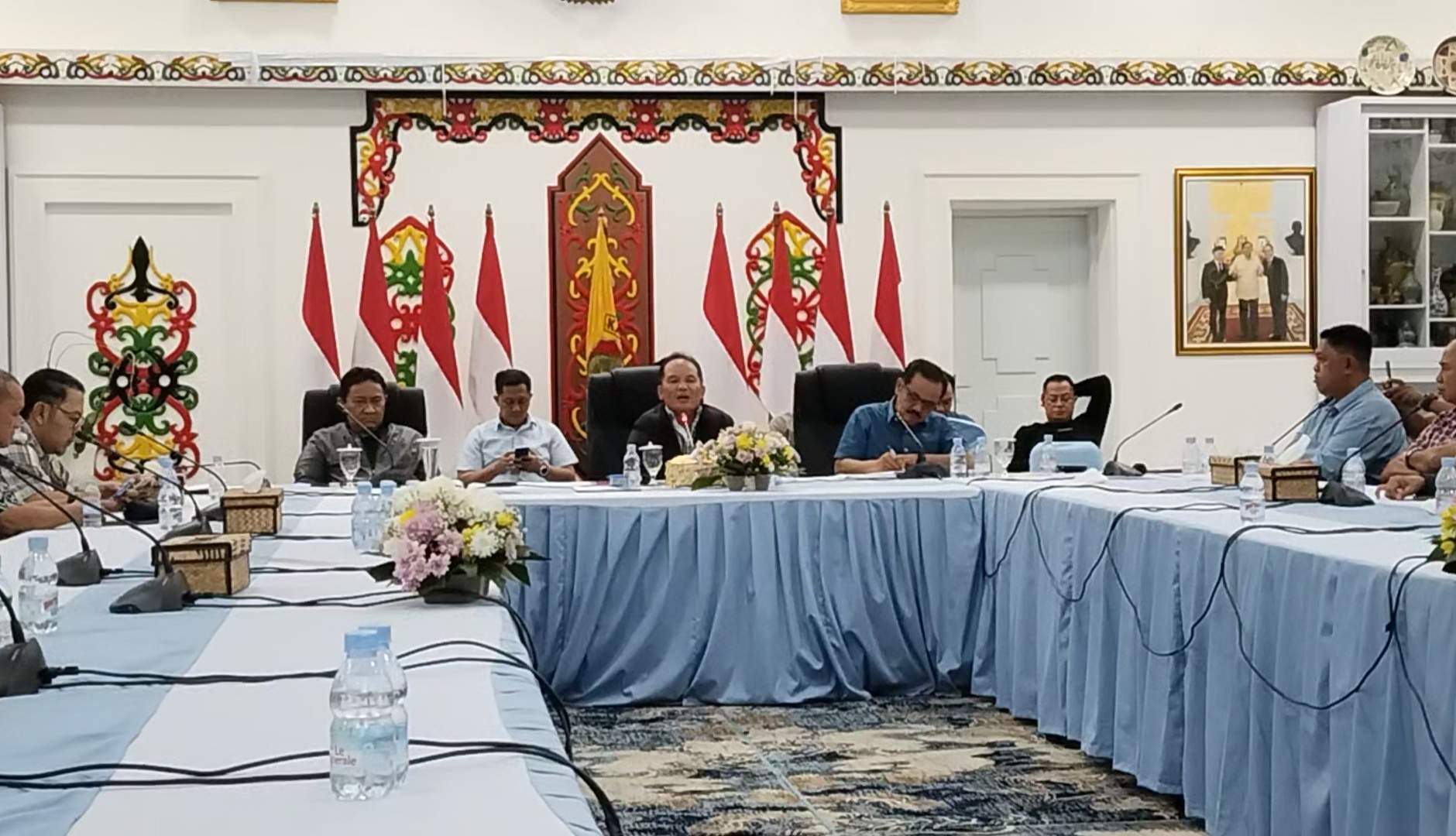 Gubernur Ajak Wartawan Makan Malam, Tekankan Kesetiaan dan Kebersamaan