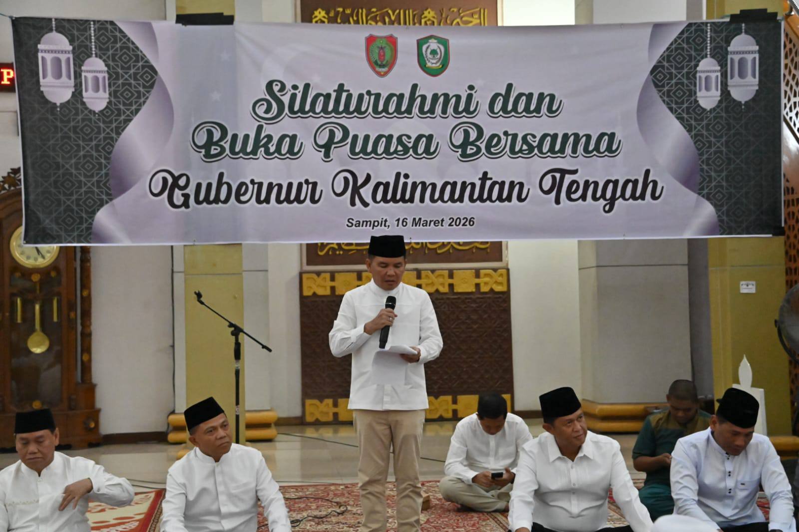 Buka Puasa di Sampit, Gubernur Agustiar Tekankan Sinergi Daerah