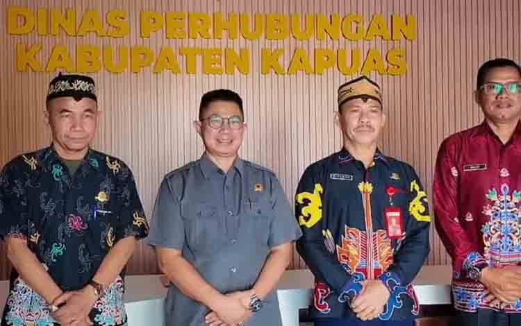 Junaidi Pastikan Kesiapan Jalur Mudik, Tinjau Dishub Kapuas dan Jembatan Timbang Perbatasan