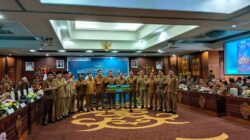 Gubernur Kembangkan Pembayaran Pajak Kendaraan Bermotor Melalui Bank Kalteng