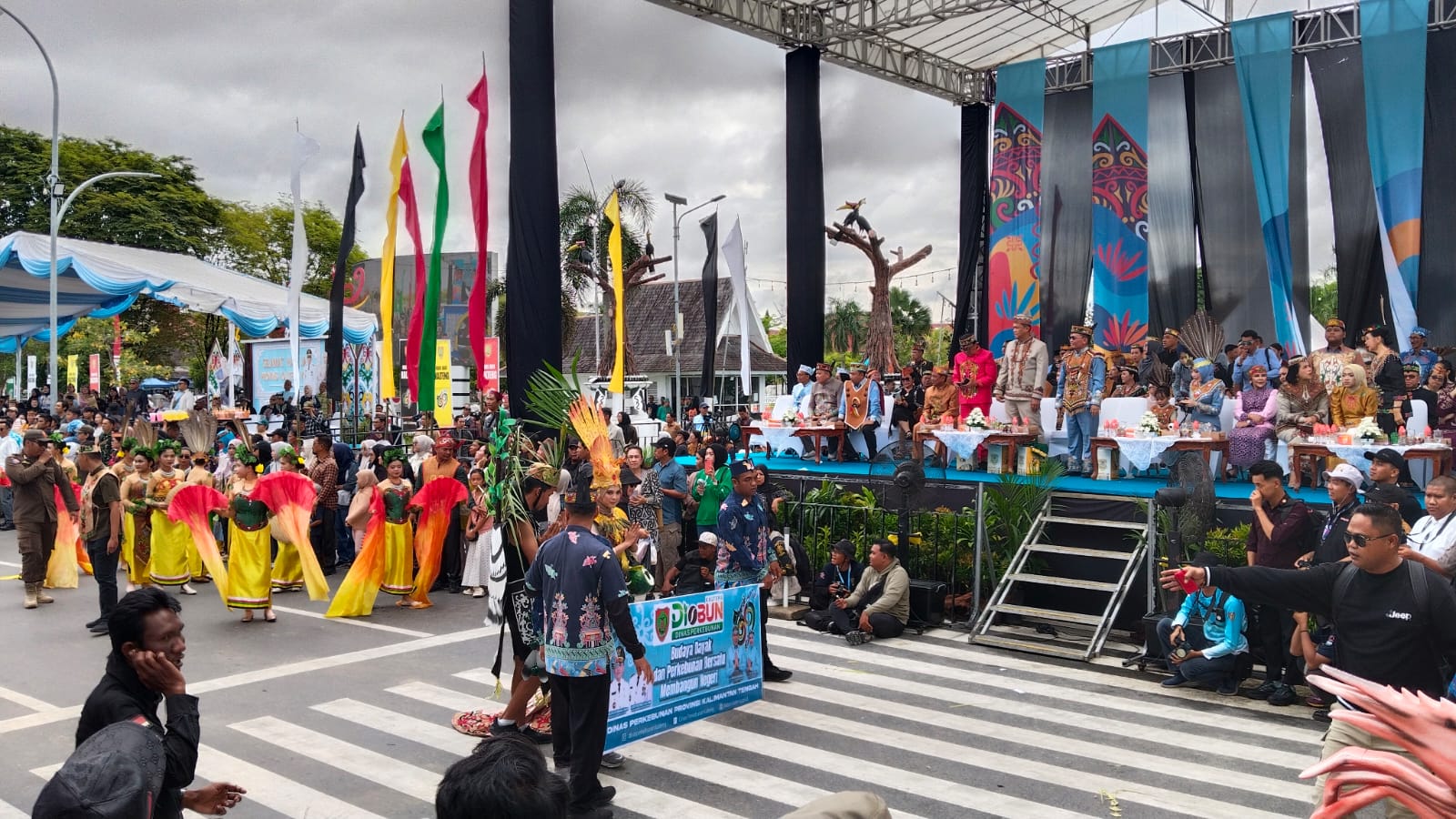 FBIM 2026 Resmi Dibuka, Agustiar Angkat Budaya Dayak ke Panggung Nasional