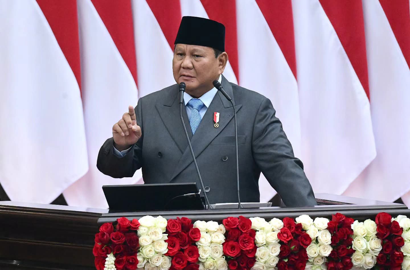 Prabowo Ungkap 14 Capaian Pemerintah, Tapi Ada Satu Pesan yang Tak Boleh Diabaikan